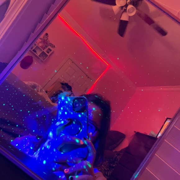 Meet your Posher, Tinley - Picture 13 of 17